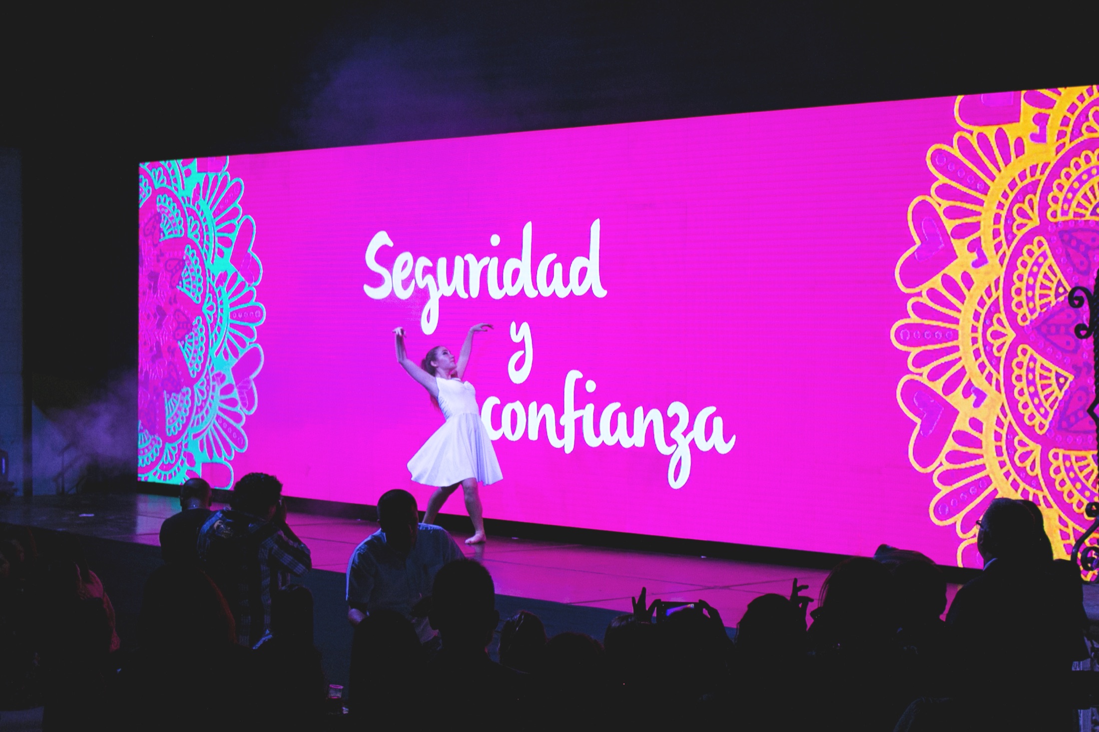 Lanzamiento de nueva imagen de Nosotras